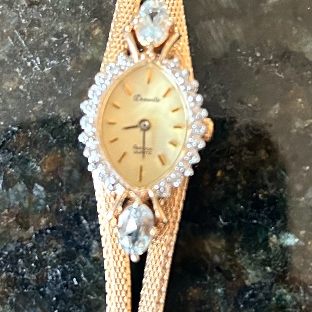 Armitron Watch - Picture 4 of 8